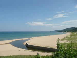 Kotohikihama Beach